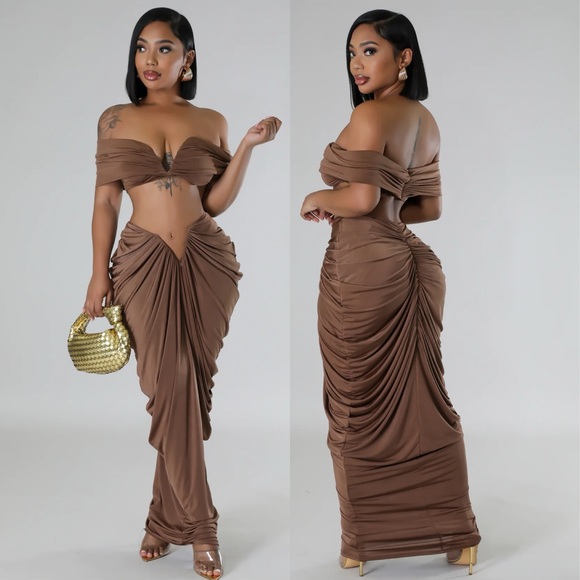 Elegant Brown Skirt Set - Picture 3 of 5